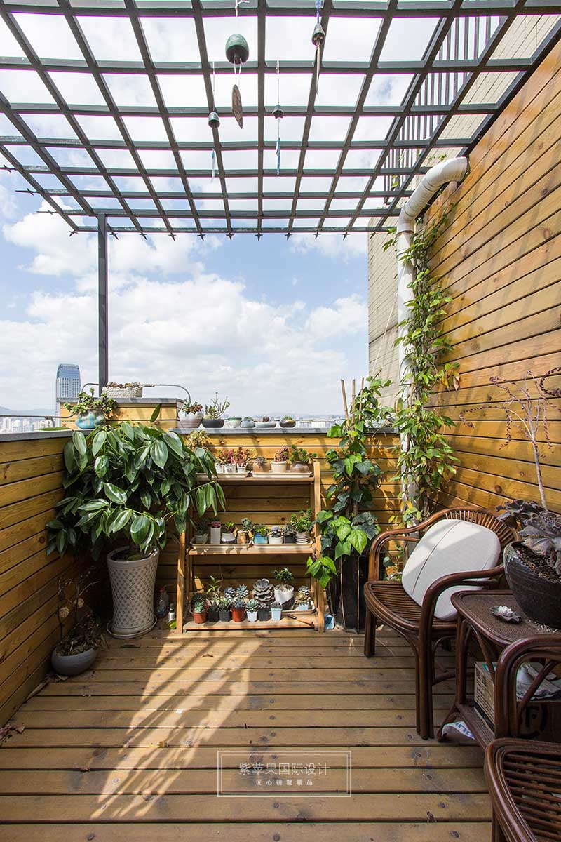 陽臺(tái)花園裝修實(shí)景圖