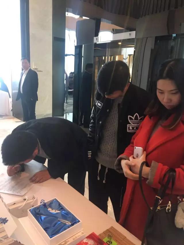 無錫紫蘋果裝飾