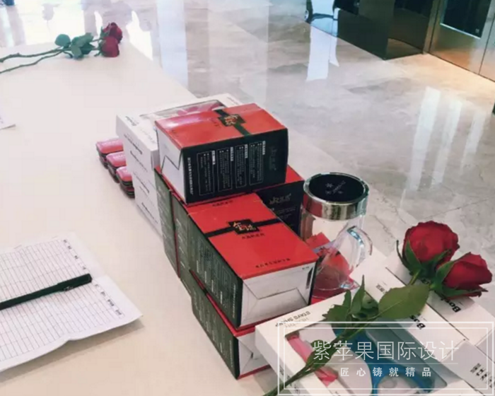 無(wú)錫紫蘋果裝飾