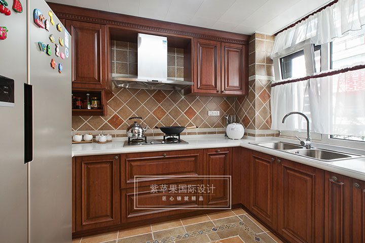 簡美廚房裝修實(shí)景