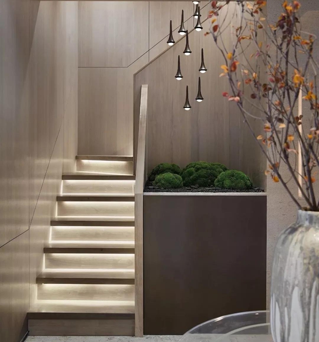 無錫紫蘋果裝飾 別墅樓梯安裝