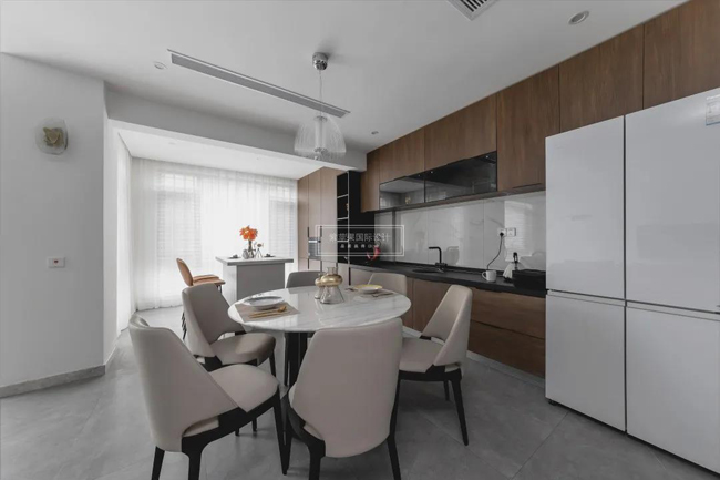 現(xiàn)代簡(jiǎn)約大宅裝修案例 現(xiàn)代簡(jiǎn)約大宅裝修案例