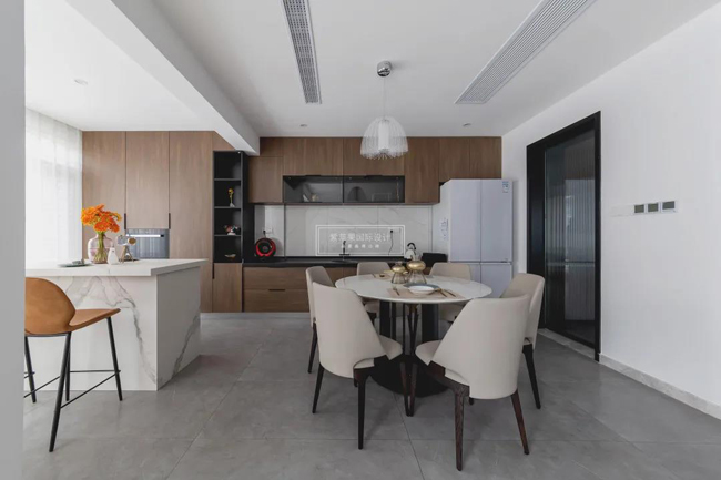 現(xiàn)代簡(jiǎn)約大宅裝修案例 現(xiàn)代簡(jiǎn)約大宅裝修案例