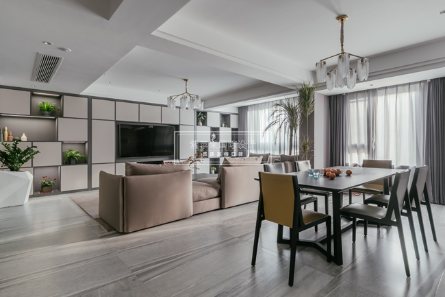 現(xiàn)代混搭裝修案例，給人溫暖和舒適的感覺(jué)